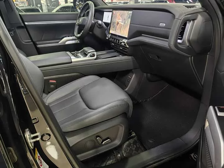 Deepal Dark blue G318