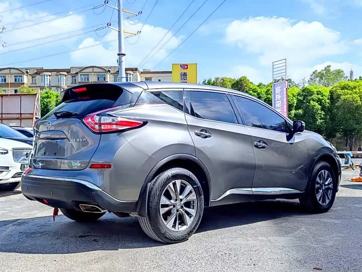Nissan Loulan