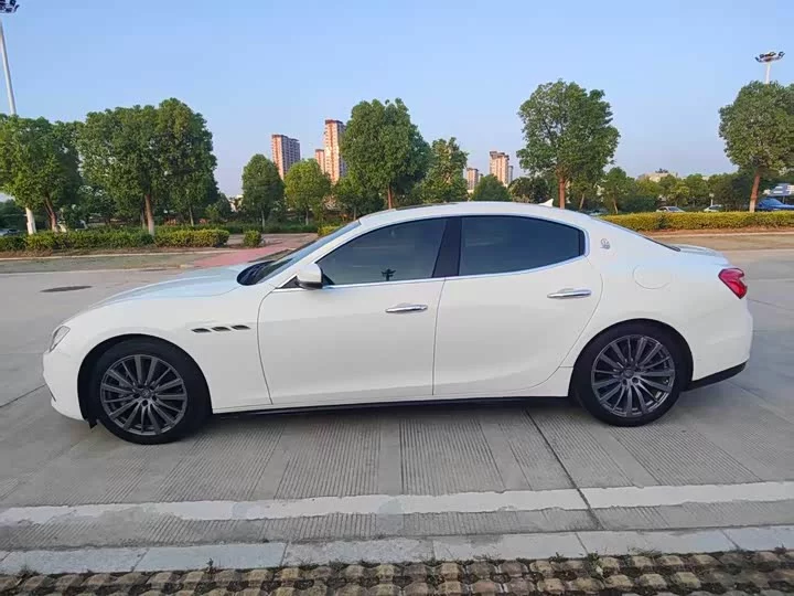 Maserati Ghibli