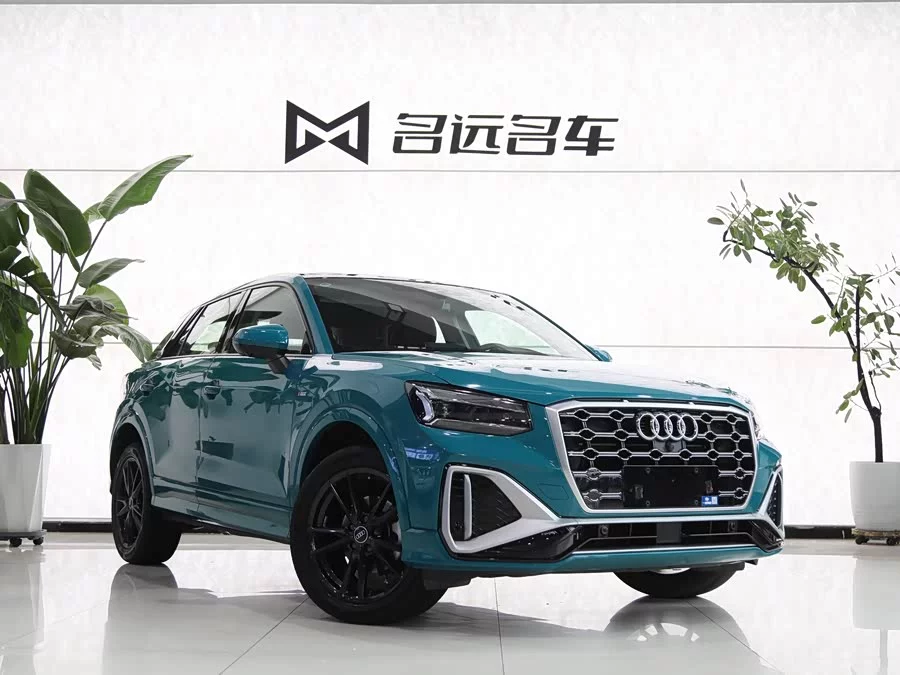 Audi Q2L
