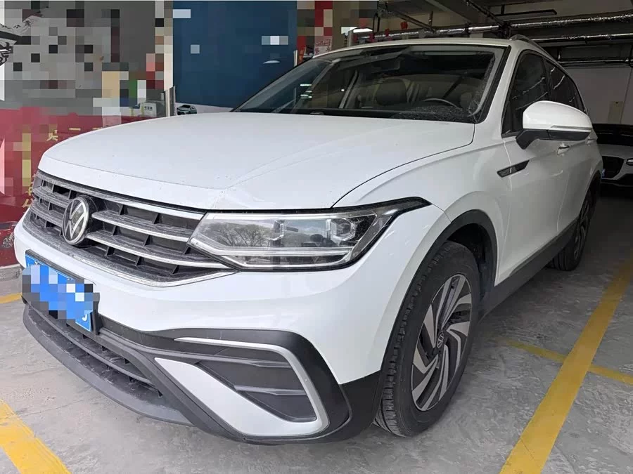 Volkswagen Tiguan L