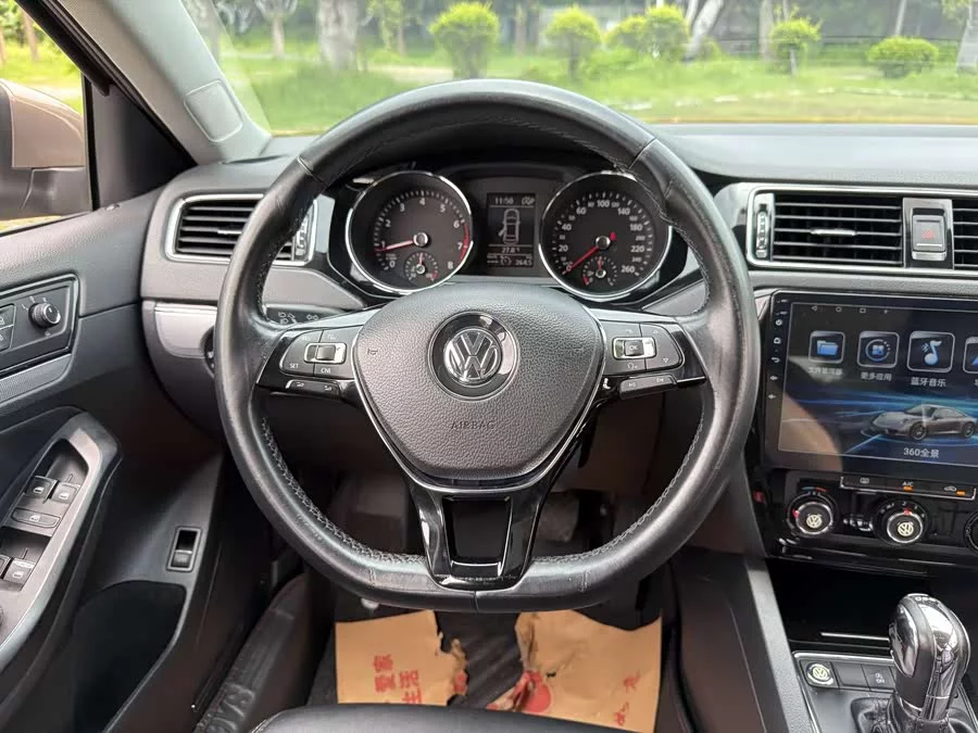 Volkswagen Sagitar