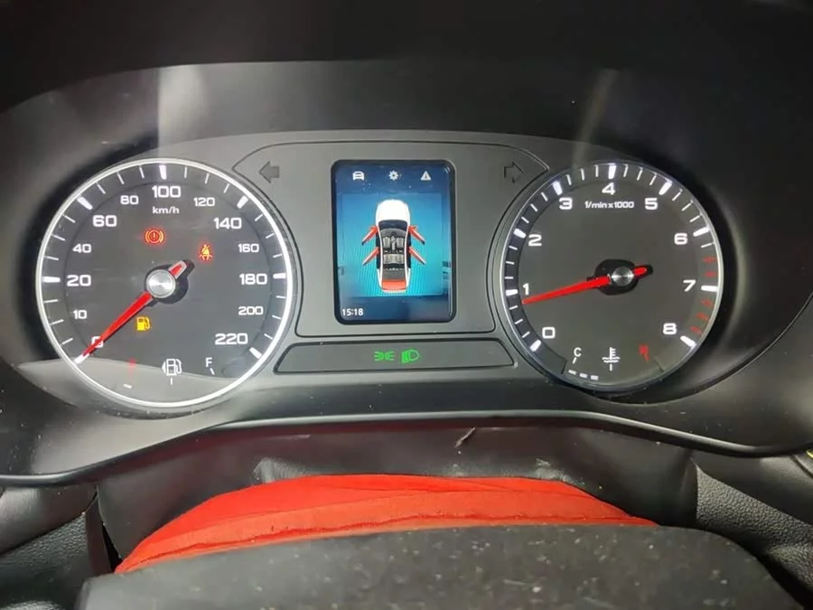 Roewe i5