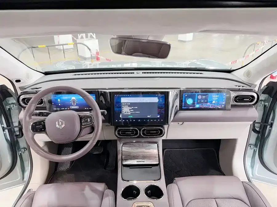 Leapmotor C11