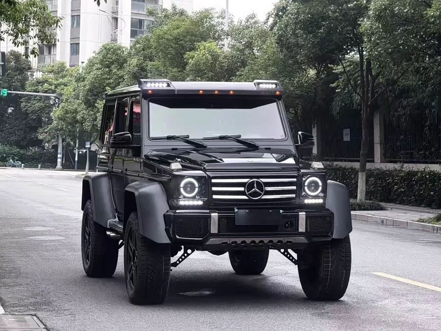 Mercedes Benz G-rated