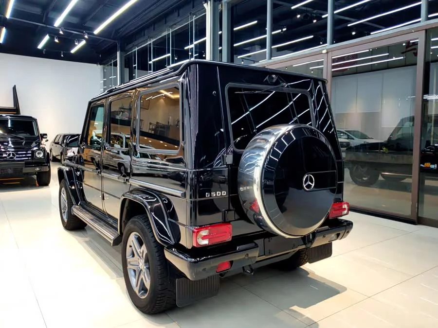 Mercedes Benz G-rated