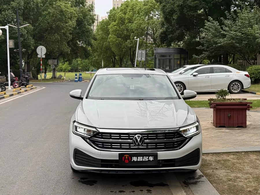 Volkswagen Sagitar