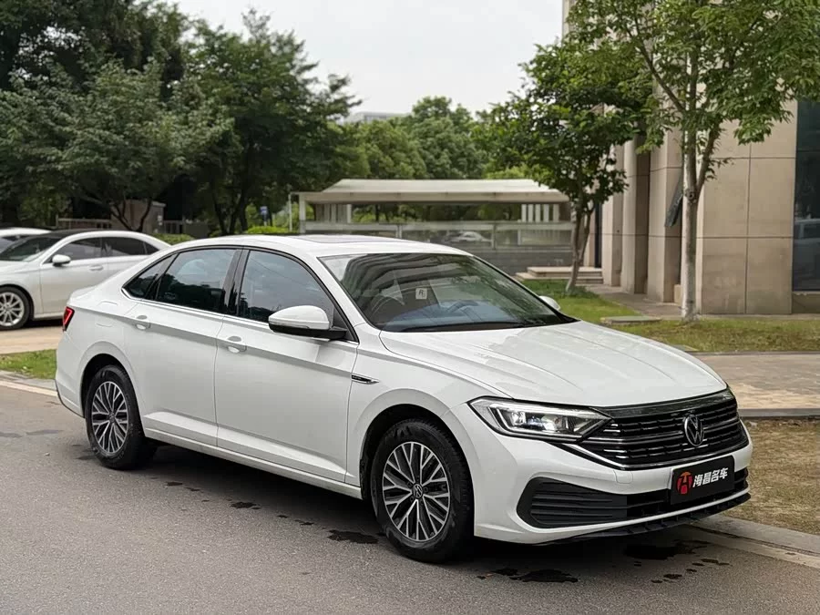 Volkswagen Sagitar