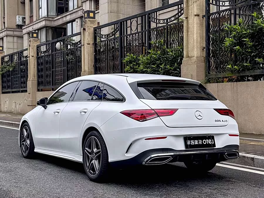 Mercedes-Benz CLA