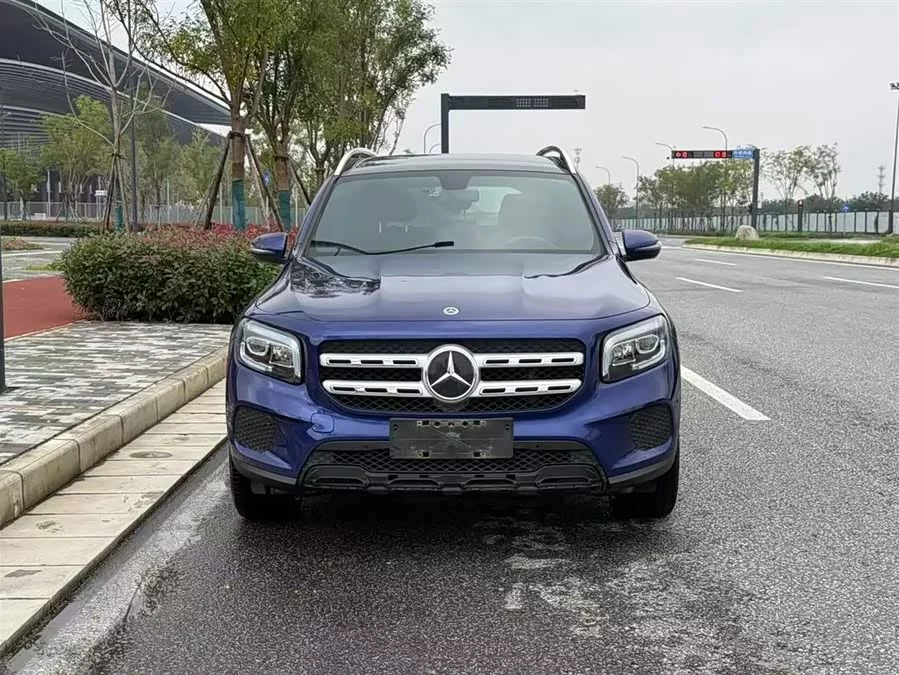 Mercedes Benz GLB