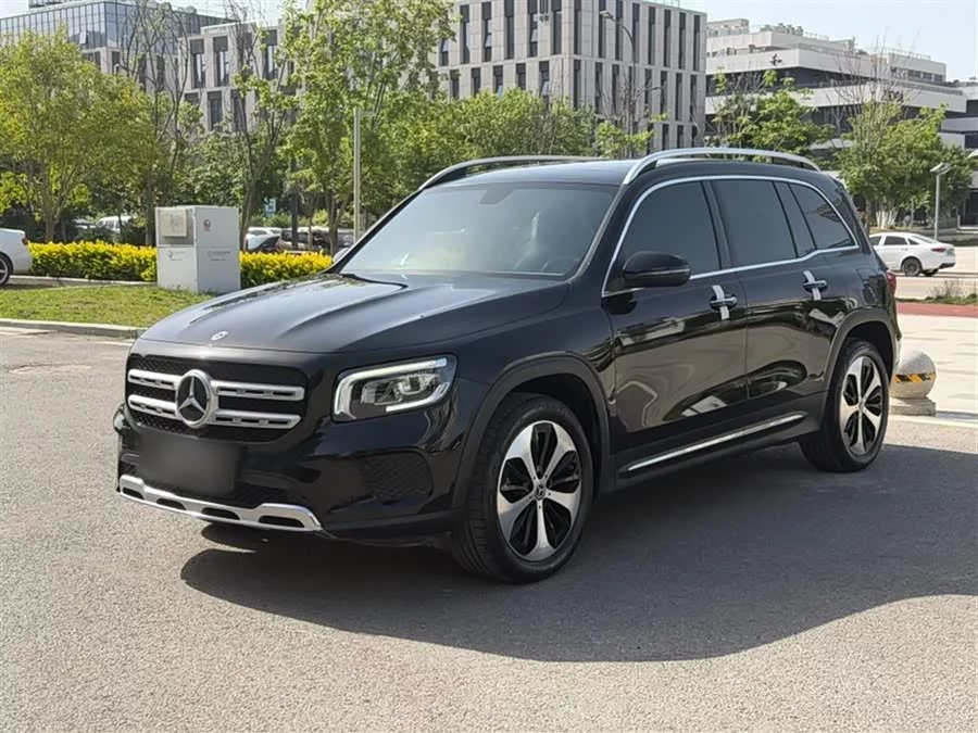 Mercedes Benz GLB