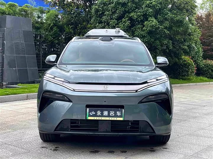 BYD Tang L