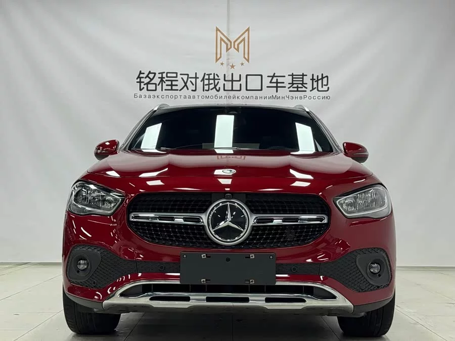 Mercedes Benz GLA