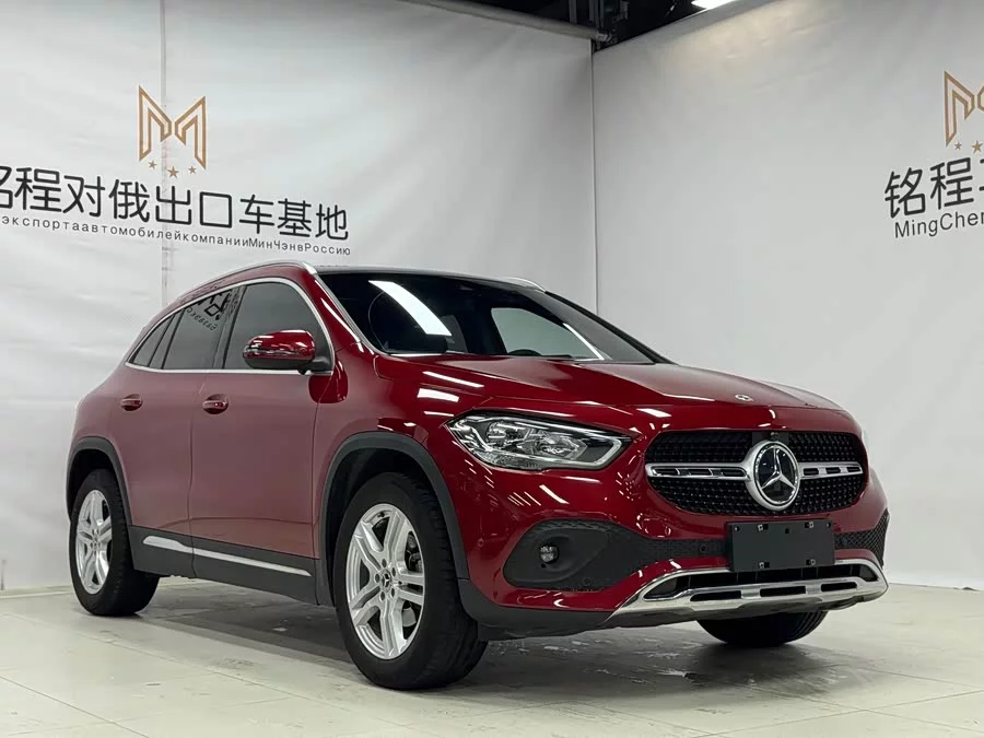 Mercedes Benz GLA