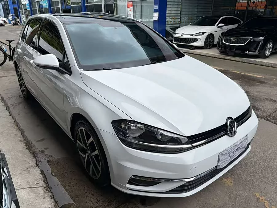 Volkswagen golf