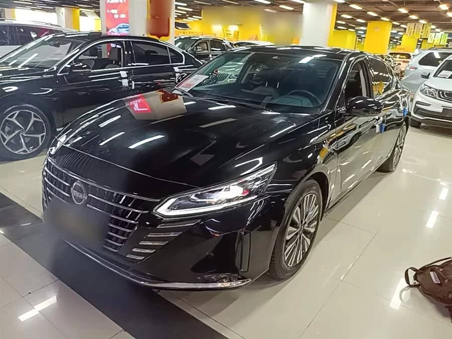 Nissan Teana