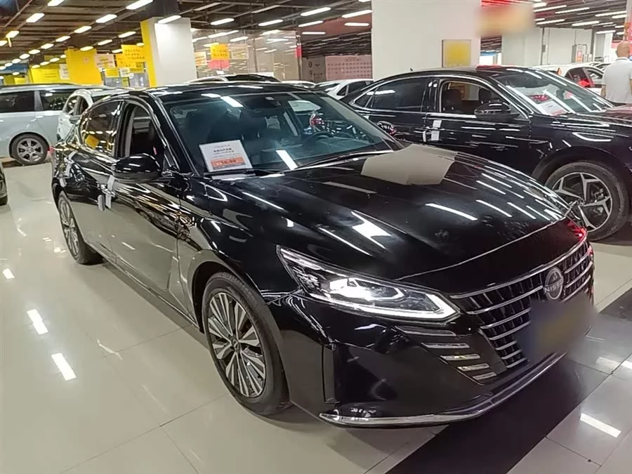 Nissan Teana