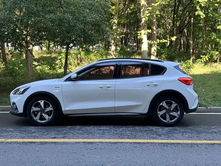 Ford Fox Active