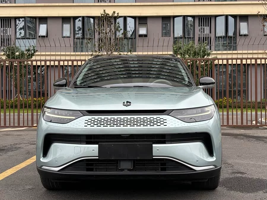 Leapmotor C11