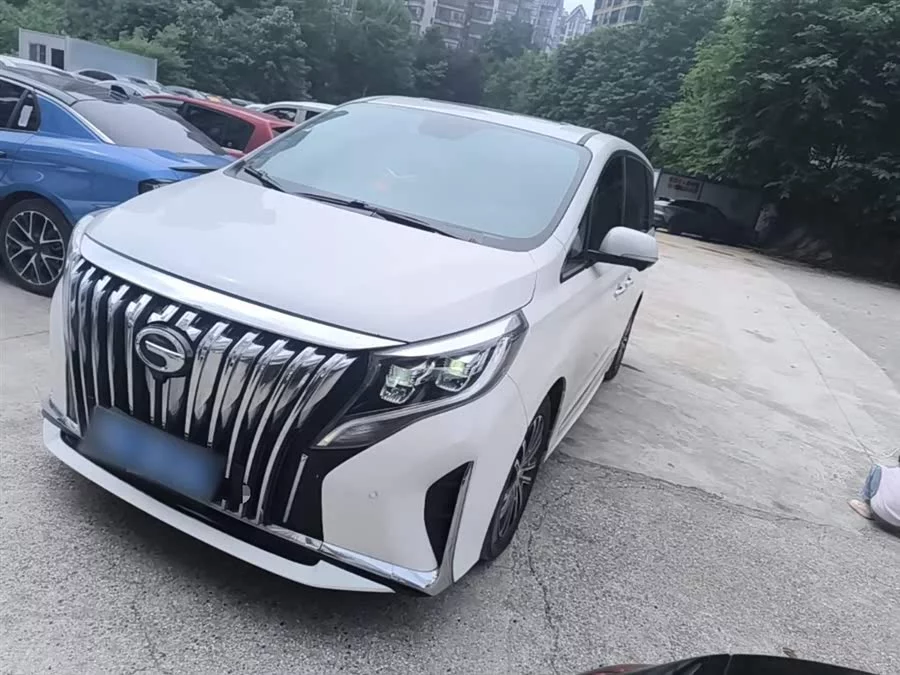 GAC Trumpchi M8