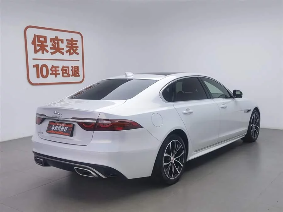 Jaguar XFL