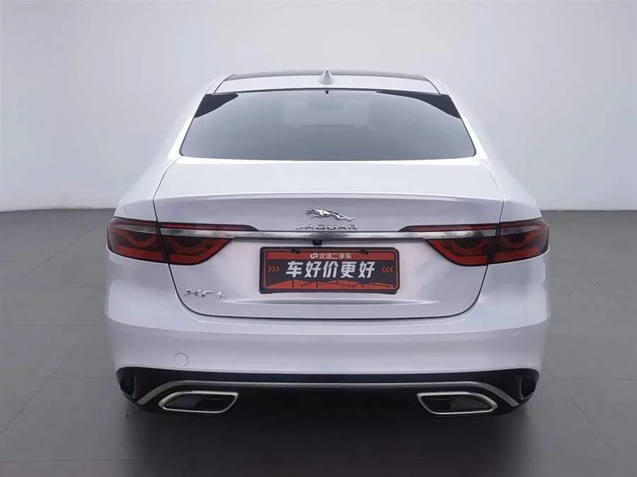 Jaguar XFL
