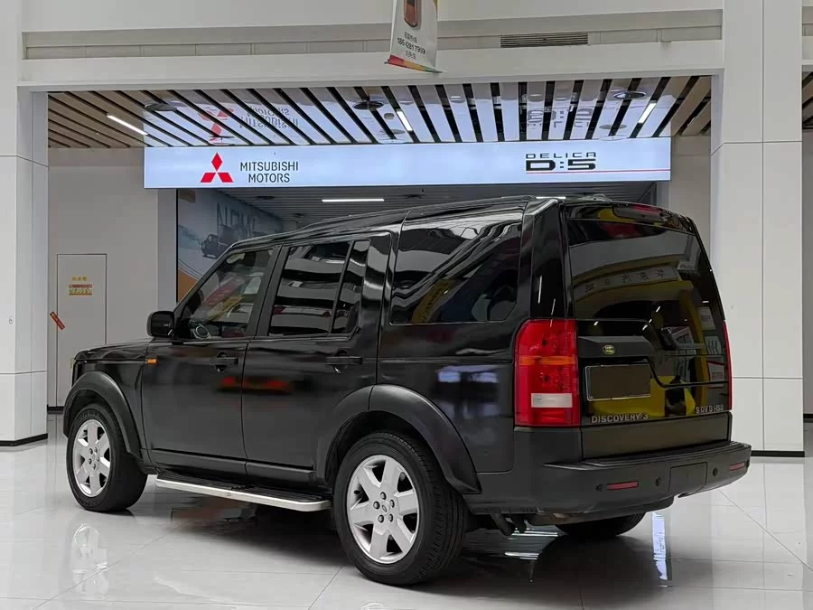 Land Rover finds