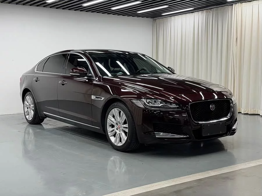 Jaguar XFL