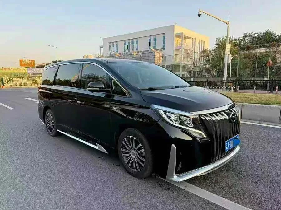 GAC Trumpchi M8