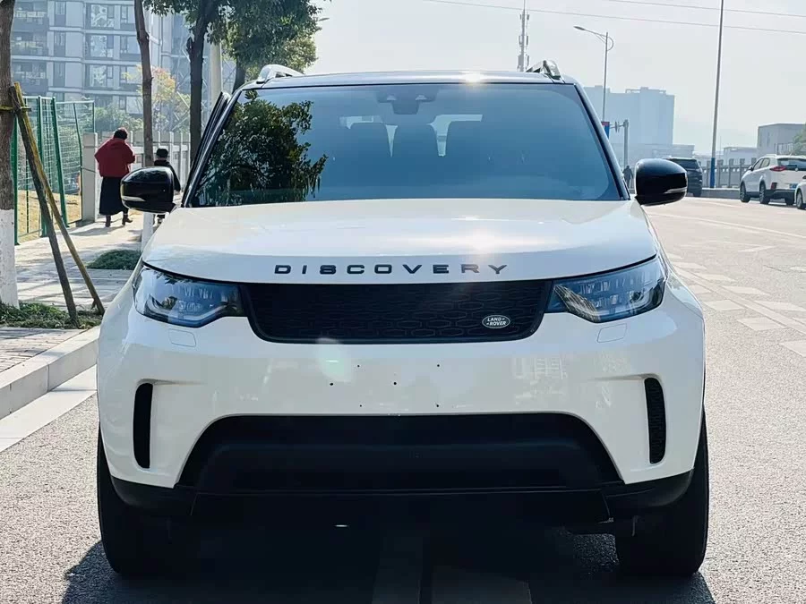 Land Rover finds