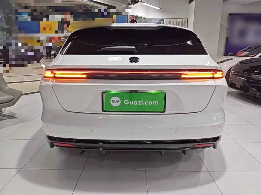 NIO ET5T