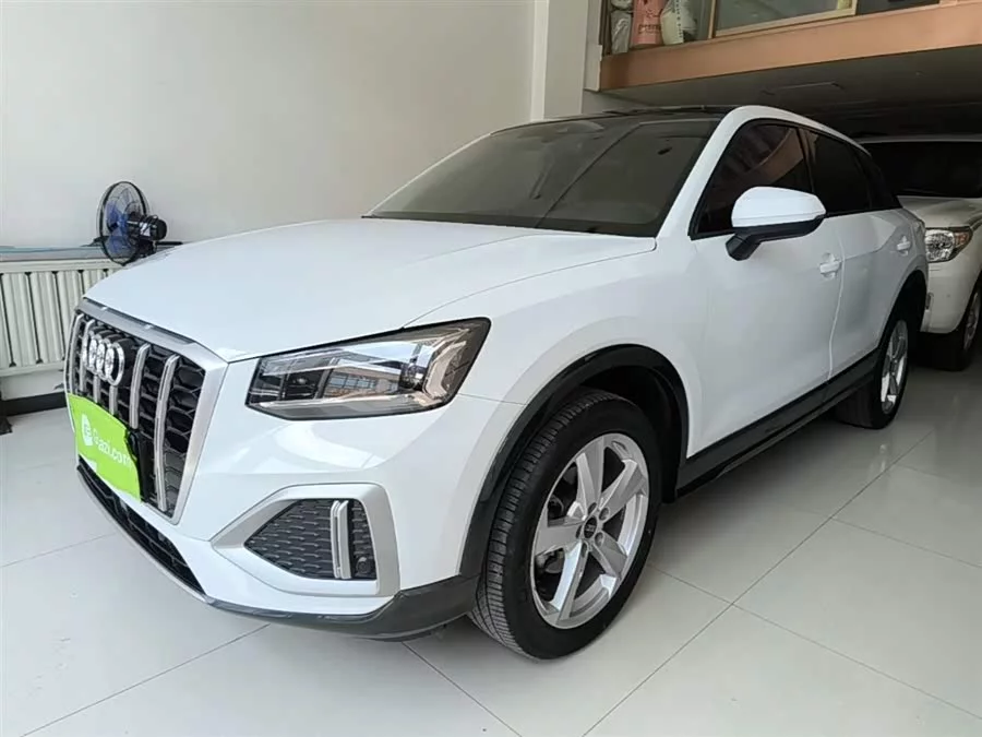 Audi Q2L