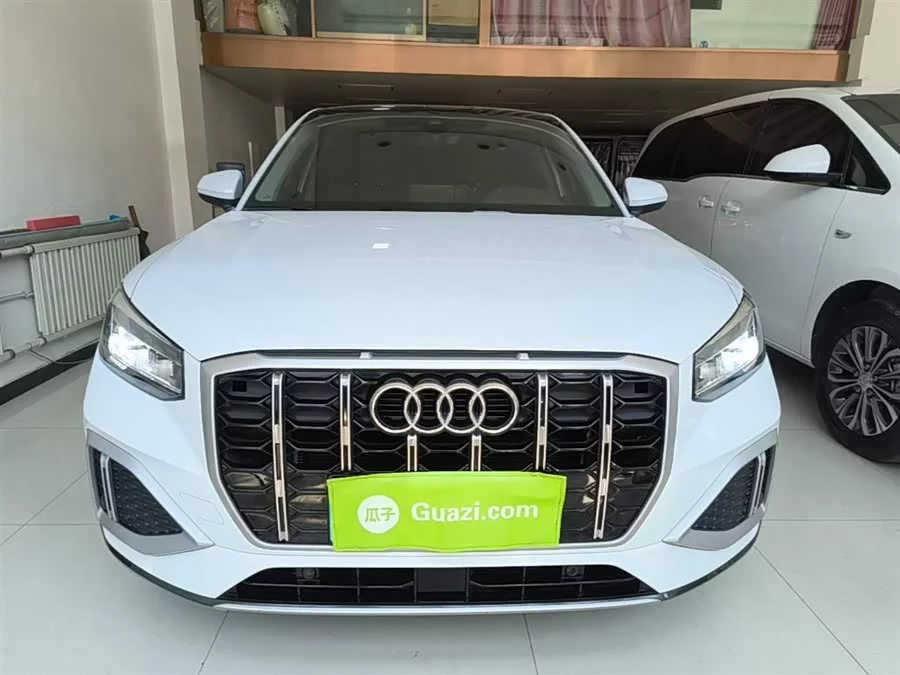 Audi Q2L