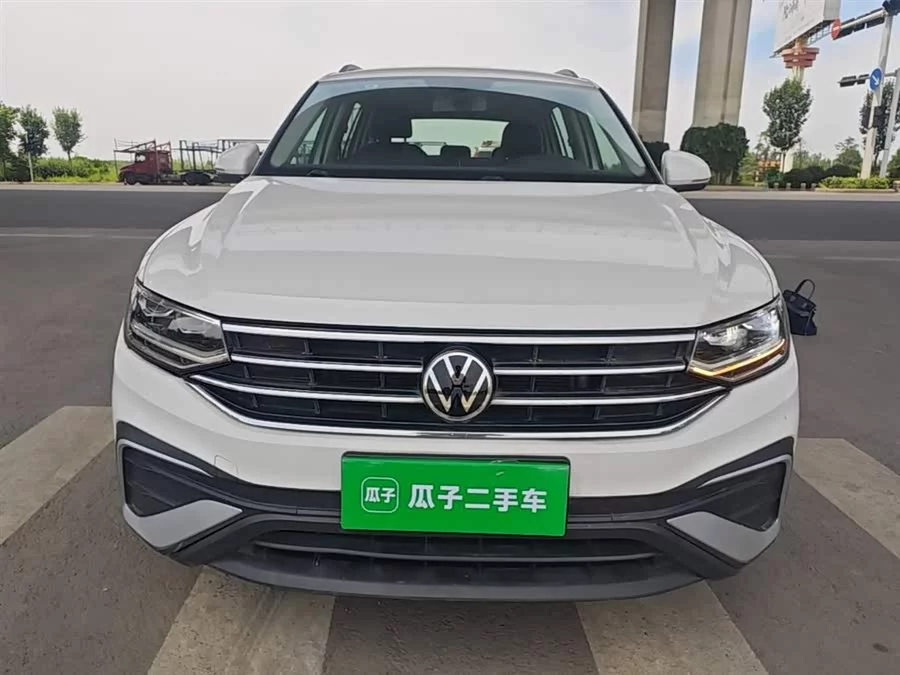 Volkswagen Tiguan L