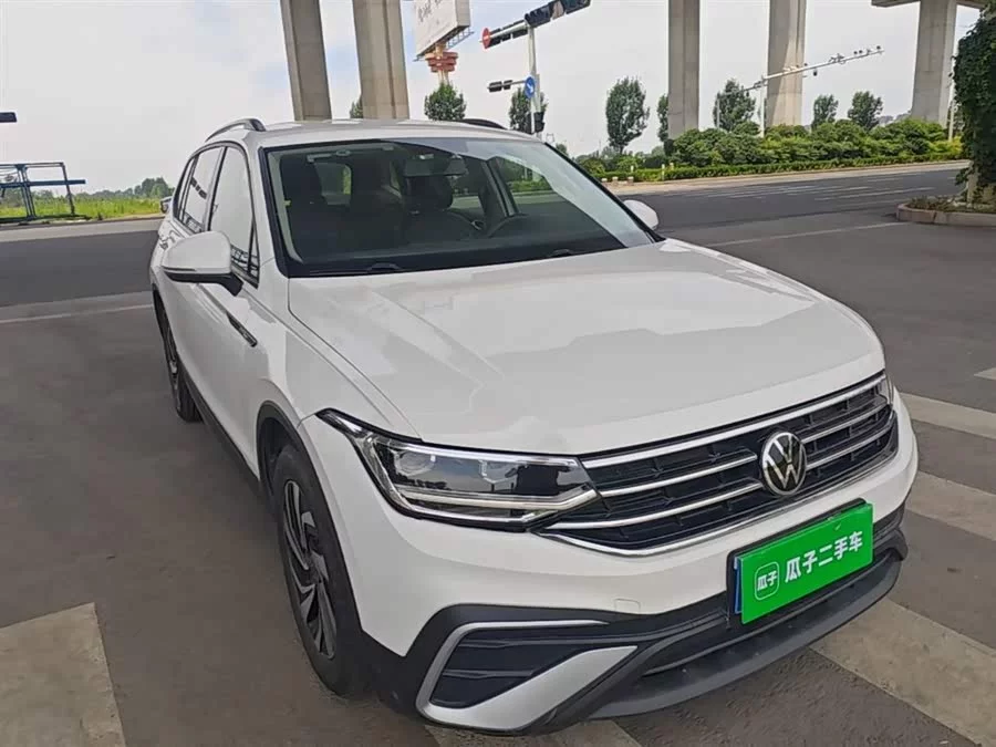 Volkswagen Tiguan L