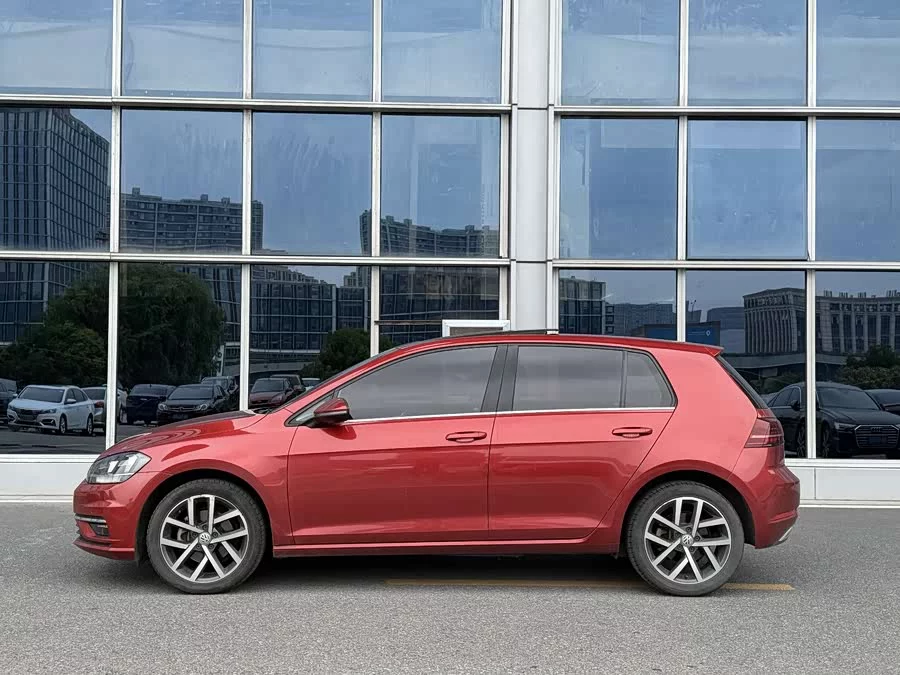 Volkswagen golf