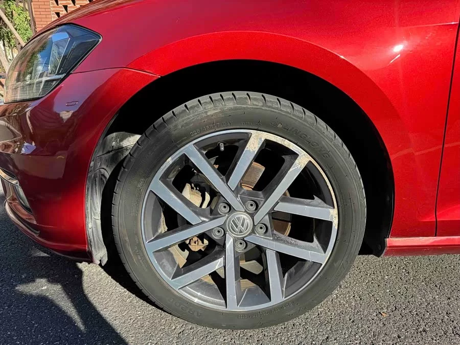 Volkswagen golf