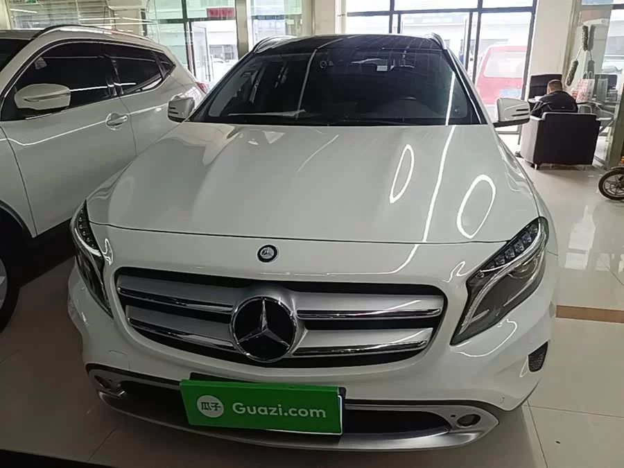 Mercedes Benz GLA