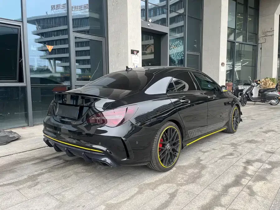 Mercedes Benz CLA AMG