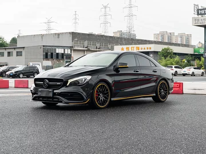 Mercedes-Benz CLA AMG