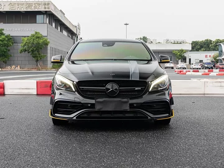 Mercedes-Benz CLA AMG