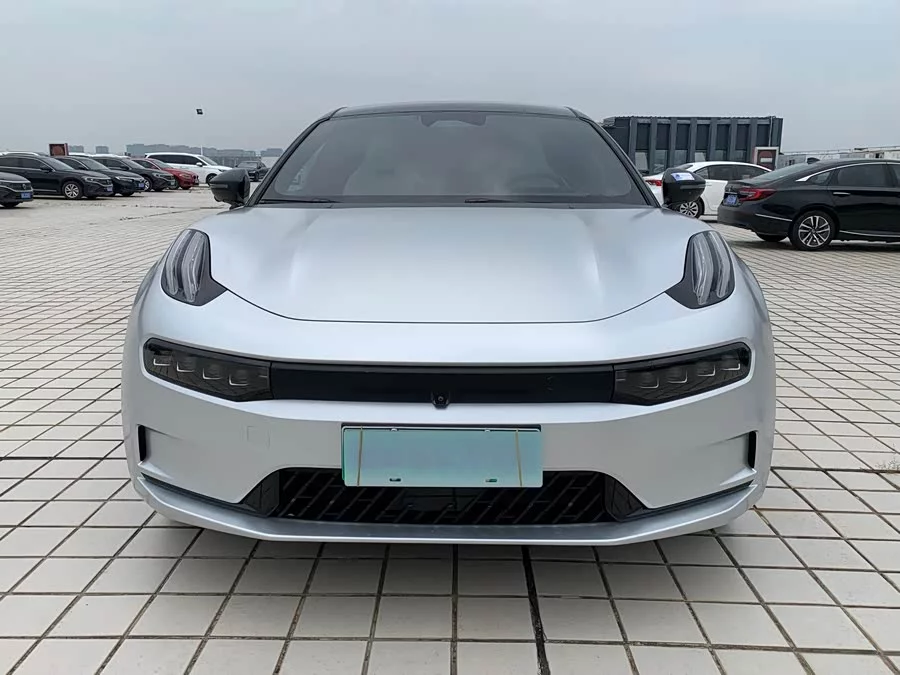 Zeekr 001