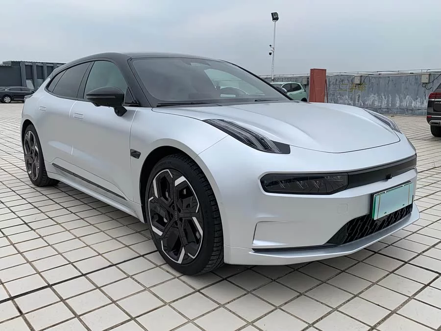 Zeekr 001