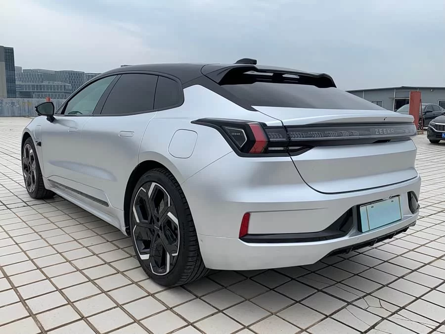 Zeekr 001