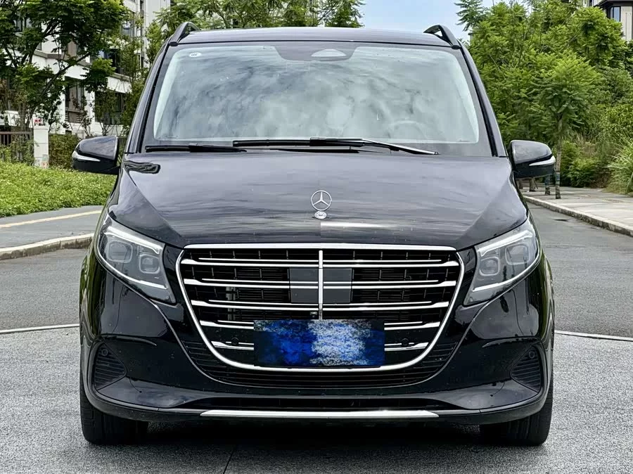 Mercedes Benz Class V