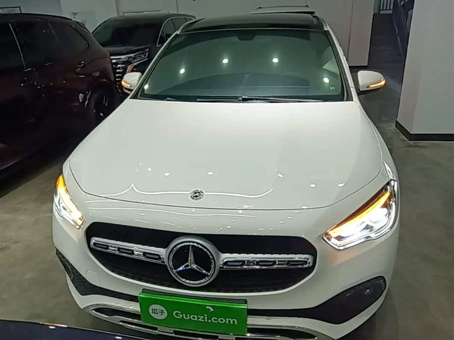 Mercedes Benz GLA