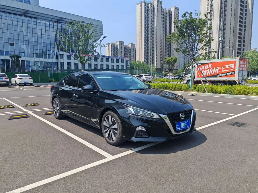 Nissan Teana