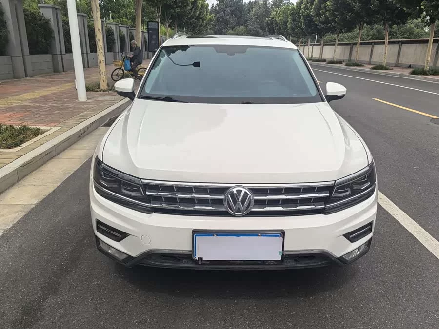 Volkswagen Tiguan L