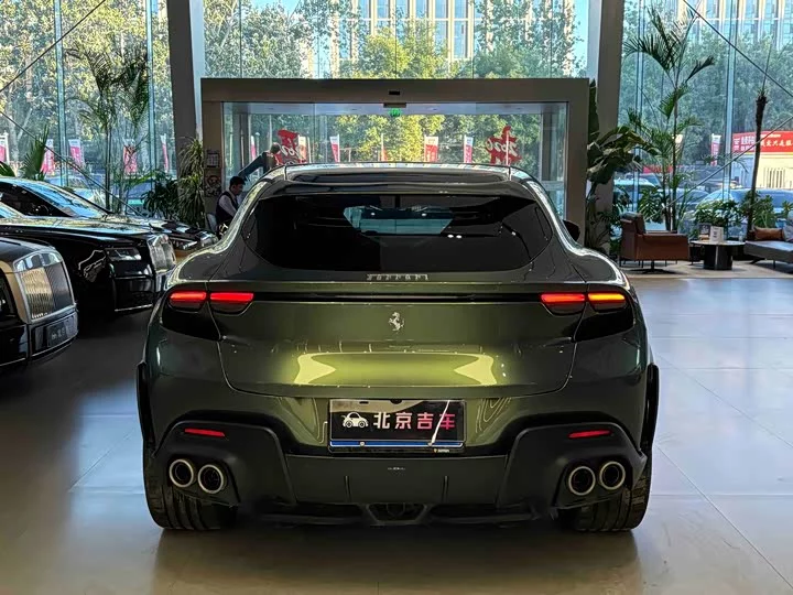 ferrari Purosangue