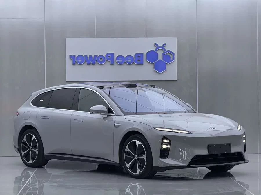 NIO ET5T